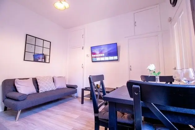 Cosy Ground Floor 2br Apt in Newcastle - Sleeps 5 - İç Mekan
