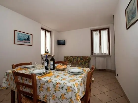 Cosy Holiday Home in Bardolino With Swimming Pool - Yerinde Yemek