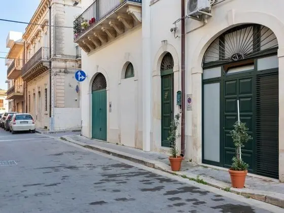 Cosy Holiday Home in Castel Volturno With Garden