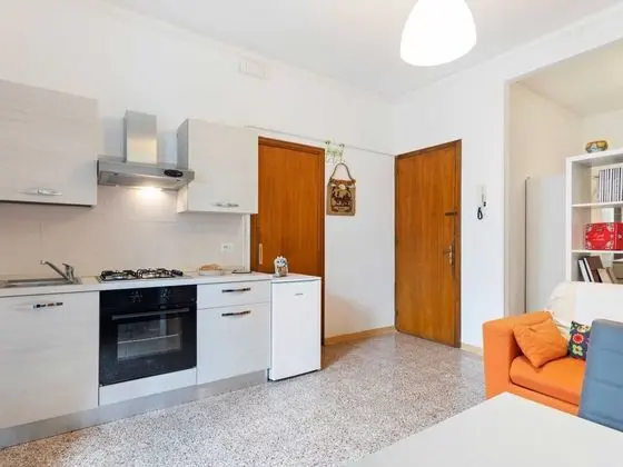 Cosy Holiday Home in Castel Volturno With Garden - Mutfak