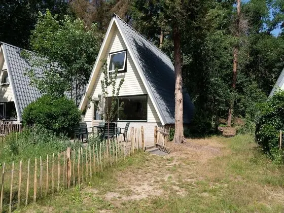 Cosy Holiday Home in Eerbeek With Balcony/terrace - Dış Mekan