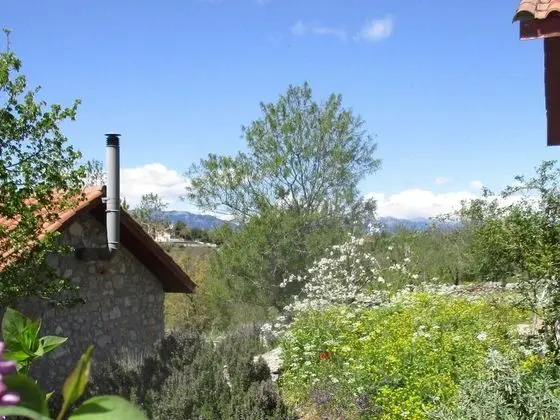 Cosy Holiday Home With Garden in Leonidio - İç Mekan