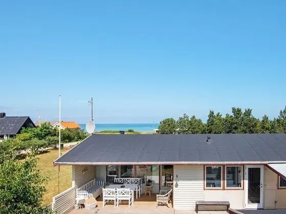 Cosy Holiday Home in Glesborg With Terrace