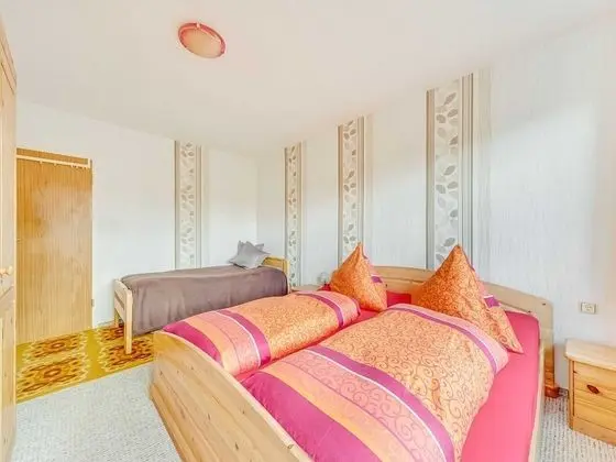 Cosy Holiday Home in Hinternah, Thuringia, With Balcony and Garden - Oda