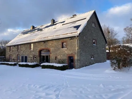 Cosy Holiday Home in Sourbrodt With Sauna - Dış Mekan
