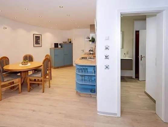 Cosy Holiday Home in Strotzbusch With Sauna - Yerinde Yemek