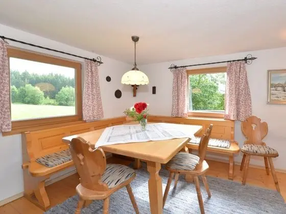 Cosy Holiday Home in Viechtach Wiesing With Terrace - Yerinde Yemek
