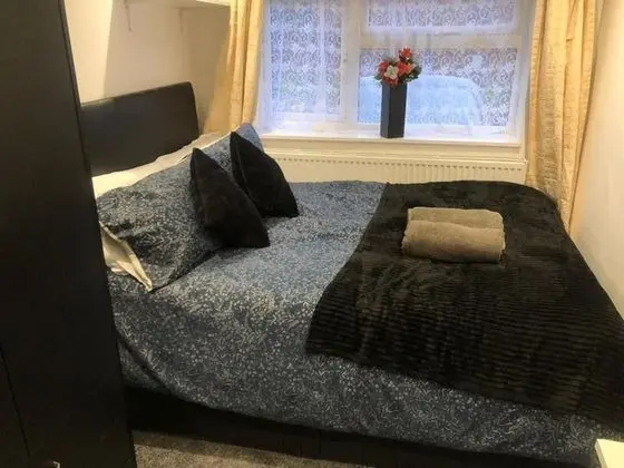 Cosy Practical Studio - Coventry