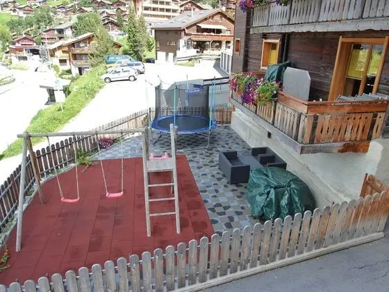 Cosy Property in a Chalet With Authentic Atmosphere - Dış Mekanlar