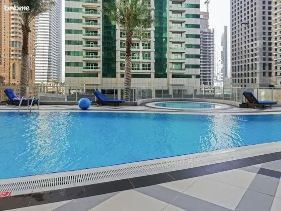 Cosy Sky Scraper of Marina by Bnbme Homes