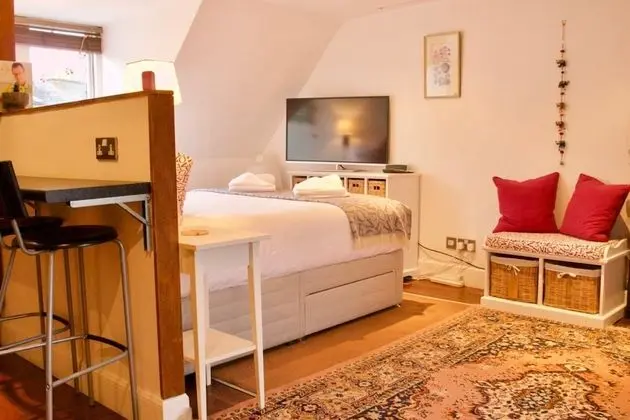 Cosy Studio Apartment in Edinburgh