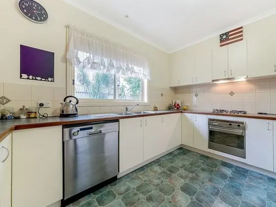 Cosy Unit at 2-3 Wyndham in Cowes - Mutfak
