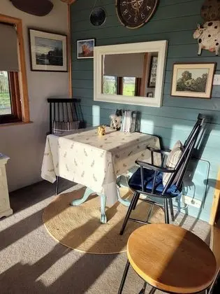 Cosy Wood Cabin in Rural Area Near National Park - Yerinde Yemek