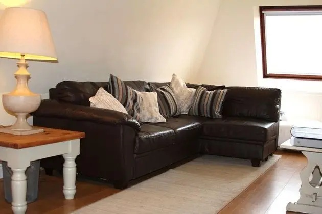 Cotswolds Valleys Accommodation - Exclusive use character one bedroom family holiday apartment - İç Mekan