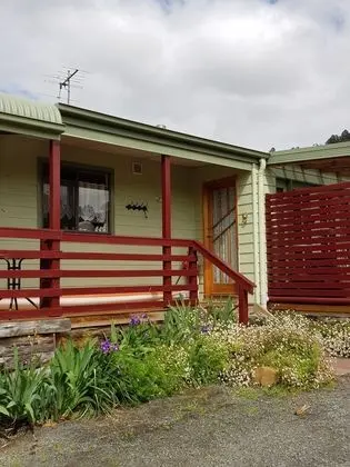 Cottage On Main - Lobi