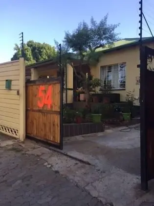 Cottage in Orange Grove - Öne Çıkan Resim