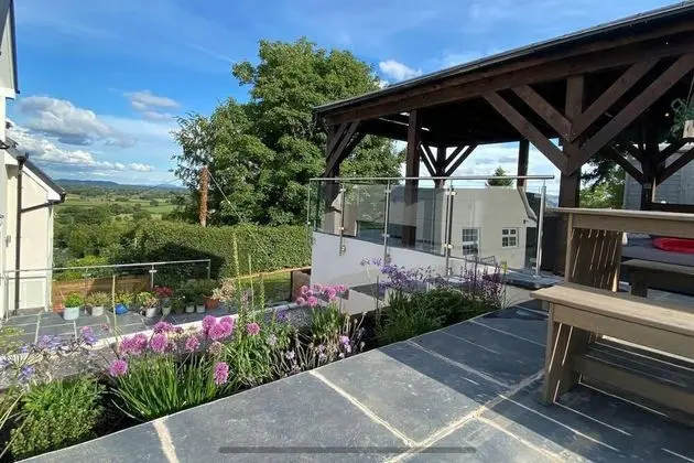 Cottage With Stunning Views and hot tub - Dış Mekan