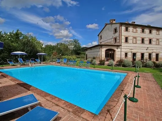 Cottage in Urbania With Swimming Pool, Terrace and Garden