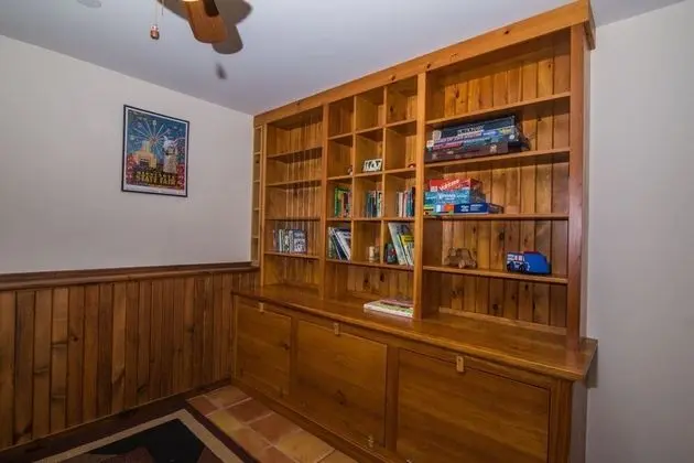 Cottage in the Woods - İç Mekan