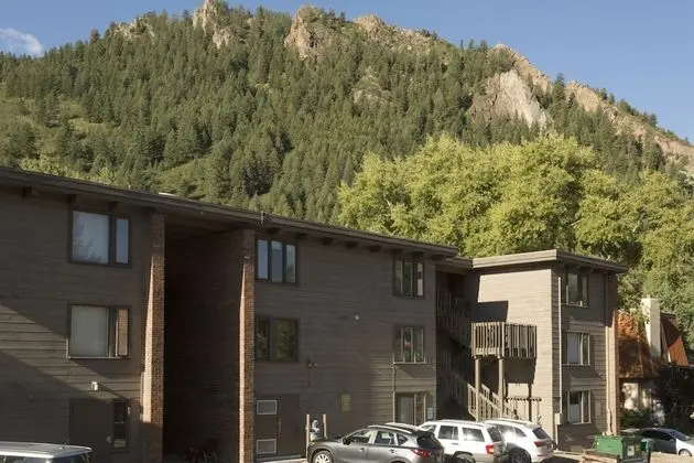 Cottonwoods by Frias Properties