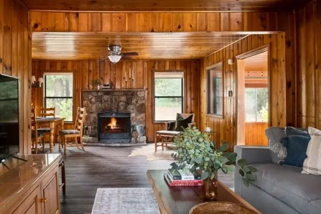 Cougar Lodge by Avantstay Private Character Cabin in Big Bear w/ Large Patio