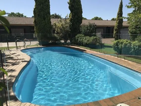 Country Apartments - Havuz
