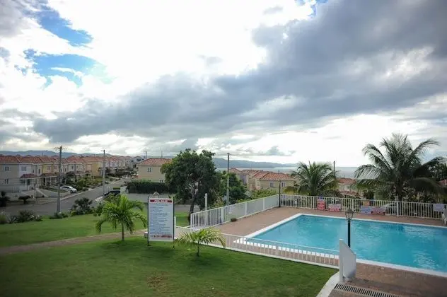 Country Club Mangowalk Townhouse - Havuz