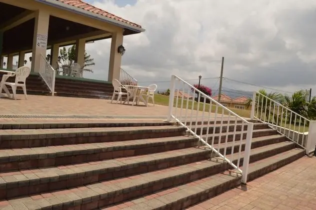 Country Club Mangowalk Townhouse - Lobi
