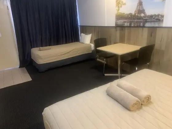 Country Comfort Cowra Countryman Motor Inn