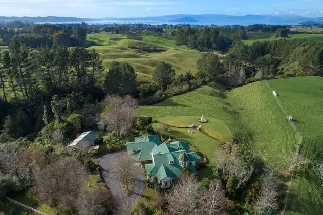 Country Villa Estate