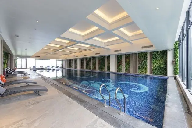 Country Garden Phoenix Tonghu Hotel - Havuz