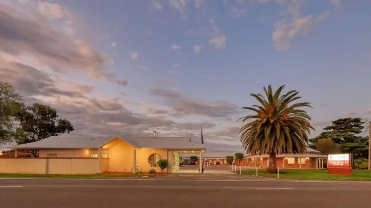 Country Gardens Motor Inn