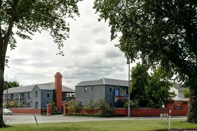 Country Glen Lodge
