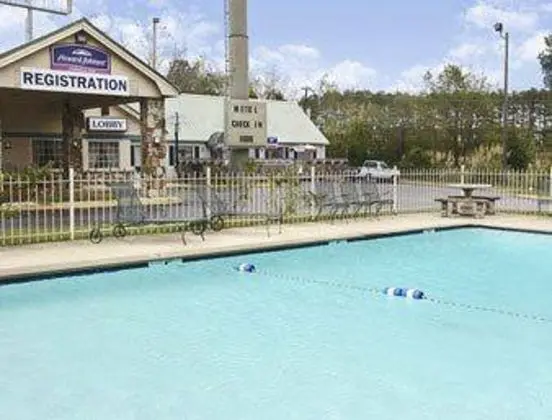 Country Hearth Inn - Cartersville
