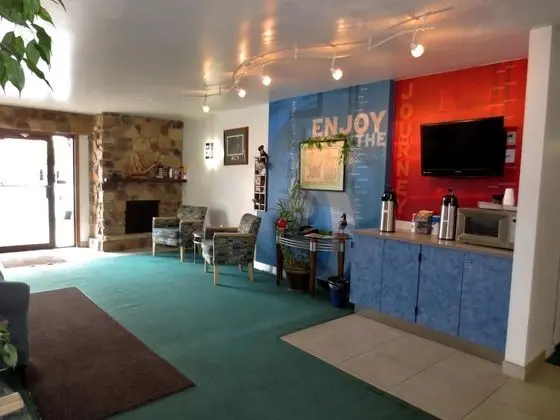 Country Hearth Inn Iron Mountain - Lobi