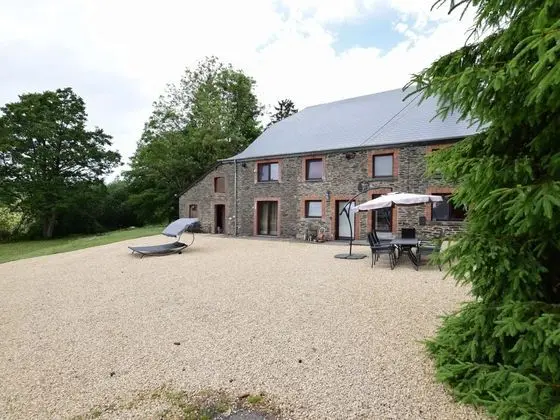 Country House in the Ardennes With Schwimmbad From April to September - Dış Mekan