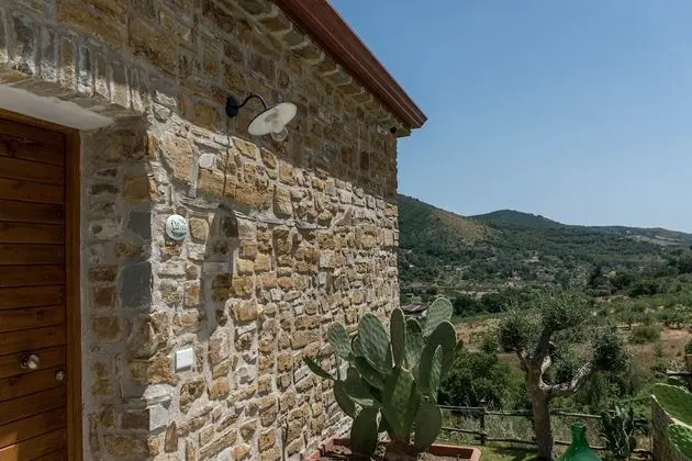 Country House L'antica Pietra - Lobi