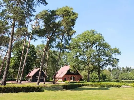 Country House in Nature With Private Bathroom in Each Room