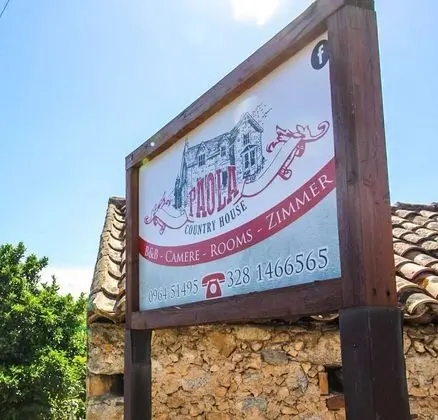 country house paola