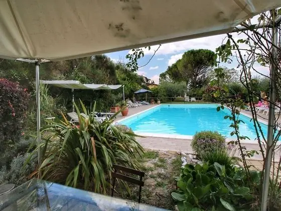 Country House With Swimming Pool and Garden With Mediterranean Plants - Havuz