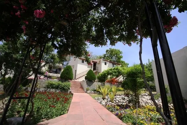 Country Inn - Bhimtal - Dış Mekan