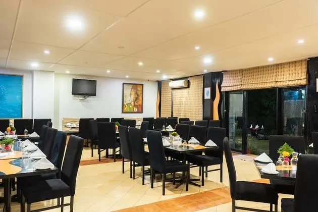Country Inn - Bhimtal - Yerinde Yemek