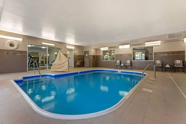 Country Inn & Suites By Carlson Romeoville - Havuz
