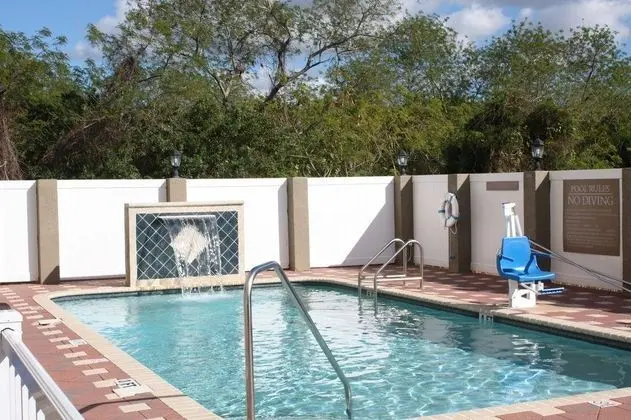 Country Inn & Suites By Carlson, Tampa Airport