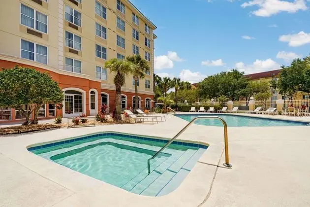 Country Inn & Suites Orlando Airport - Havuz