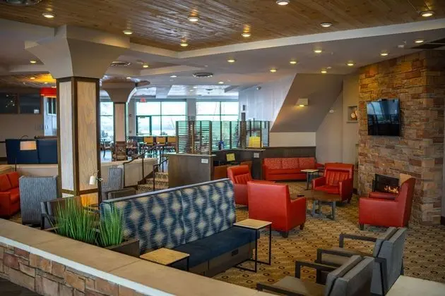 COUNTRY INN SUITES BY RADISSON BEMIDJI MN - Lobi