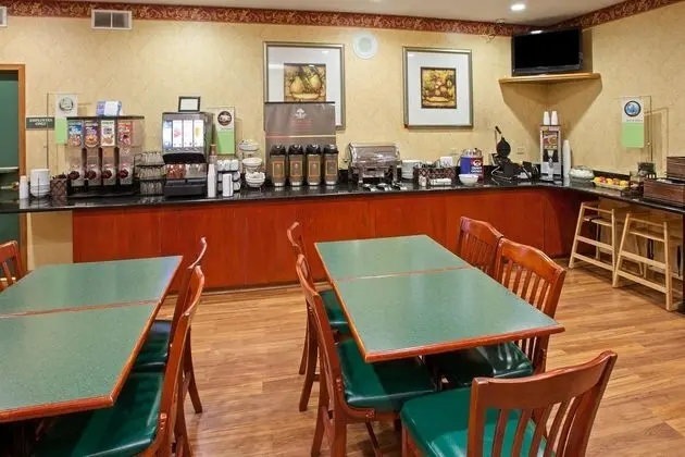 Country Inn & Suites by Radisson, Chicago O'Hare South, IL