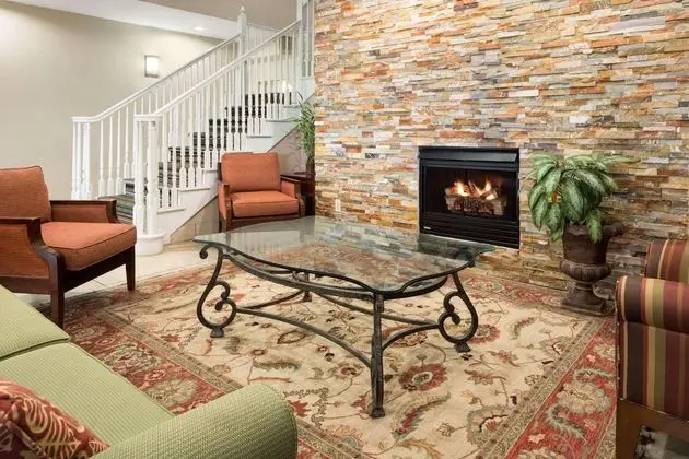 Country Inn & Suites by Radisson, Columbus West, O - Lobi