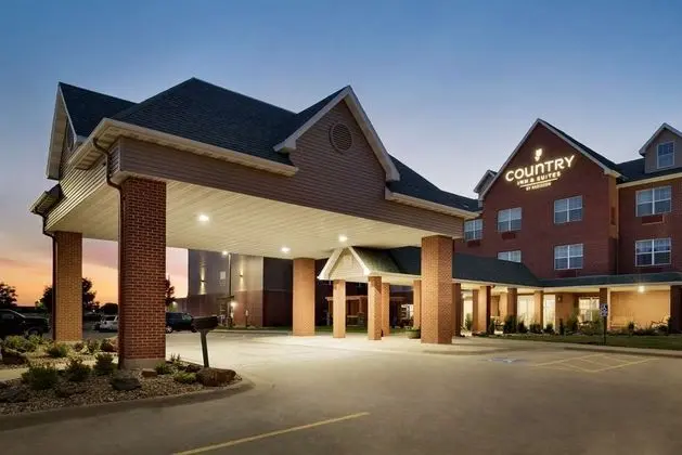 COUNTRY INN SUITES BY RADISSON CORALVILLE IA