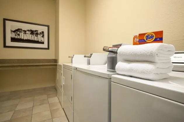 Country Inn & Suites by Radisson, Fairburn, GA